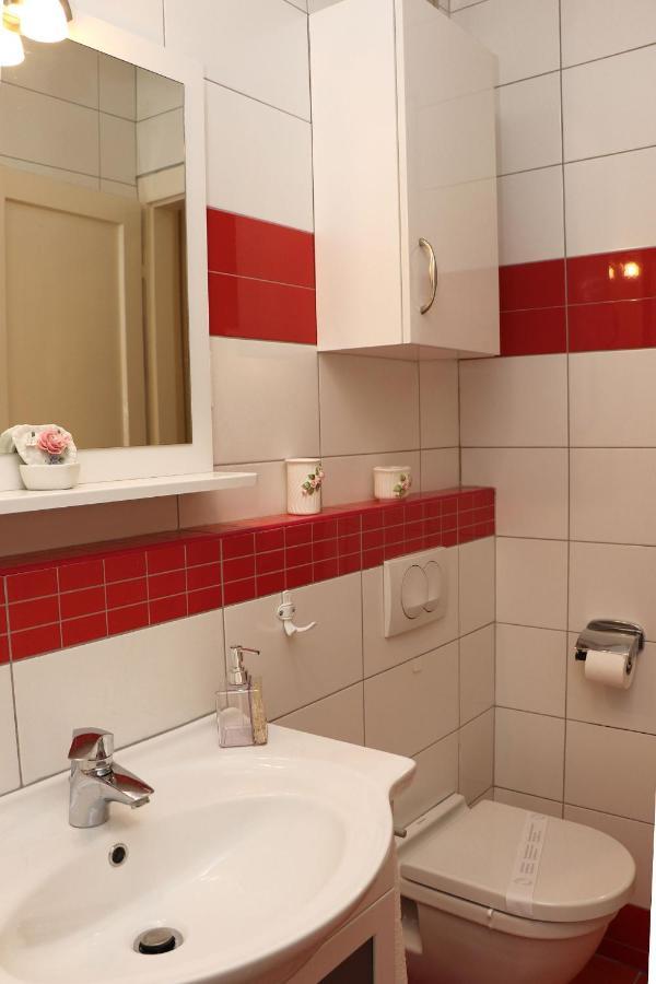 Apartment Elena 1, Zagreb City With Garage Exterior foto